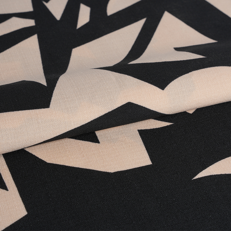 5068 Linglong Cannabis Pink et Black Print Fabric